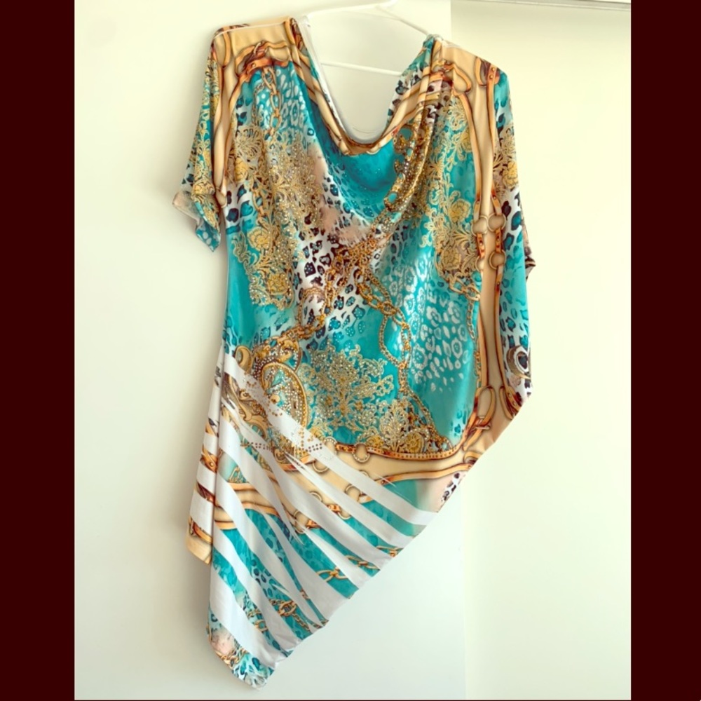 Off-the shoulder tunic dress